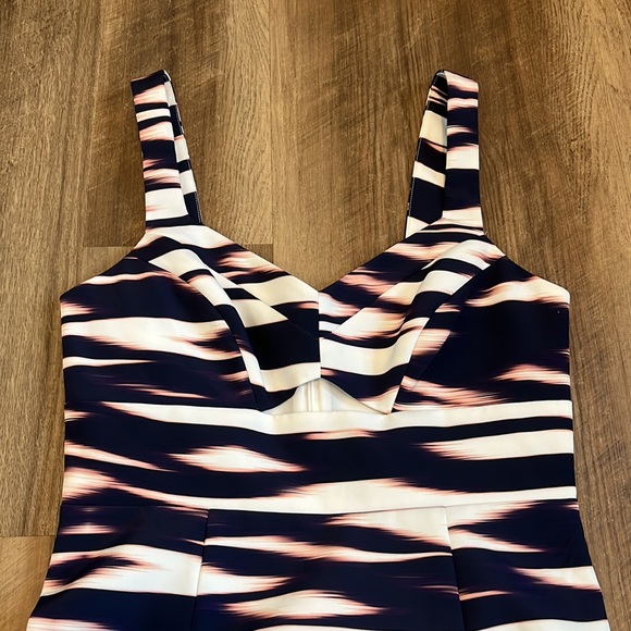 Yumi Kim Sneak Peak Dress Blue Blush Summer Ikat Print With Cutout Size Small - Picture 4 of 11